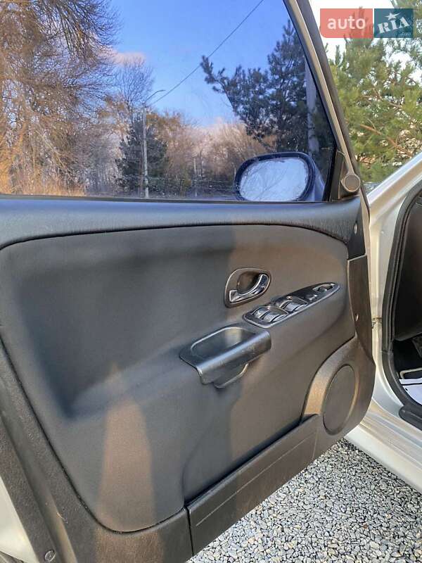 Седан Mitsubishi Carisma 2002 в Ровно