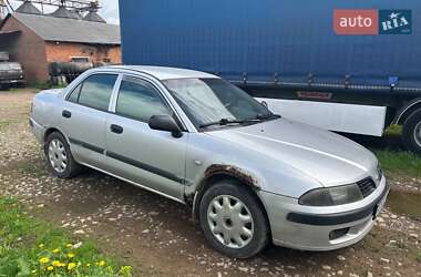Седан Mitsubishi Carisma 2003 в Надвірній