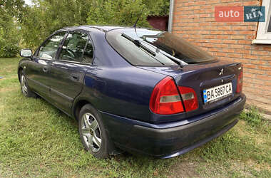 Лифтбек Mitsubishi Carisma 2002 в 