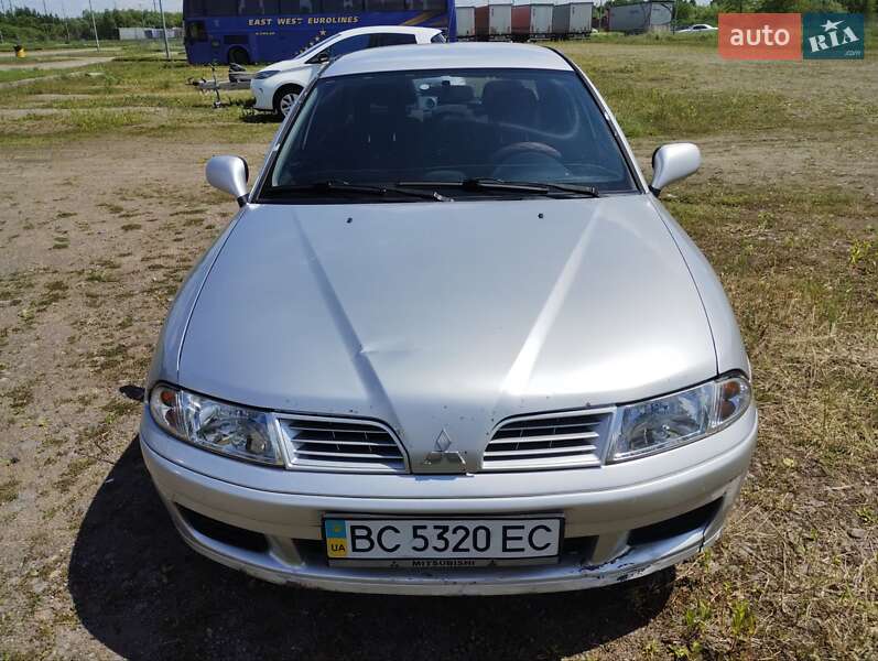 Mitsubishi Carisma 2003