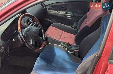 Седан Mitsubishi Carisma 2000 в 
