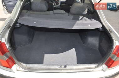 Лифтбек Mitsubishi Carisma 2000 в 