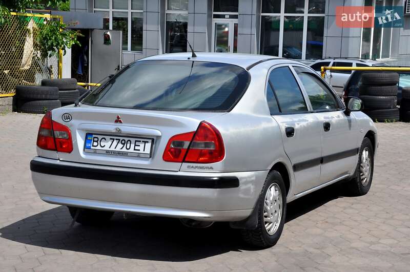 Лифтбек Mitsubishi Carisma 2000 в Львове