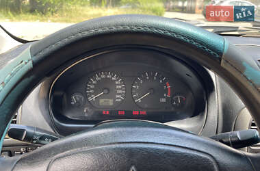 Седан Mitsubishi Carisma 2002 в 