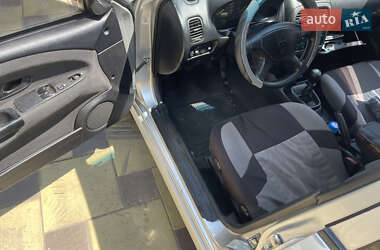 Седан Mitsubishi Carisma 2002 в 