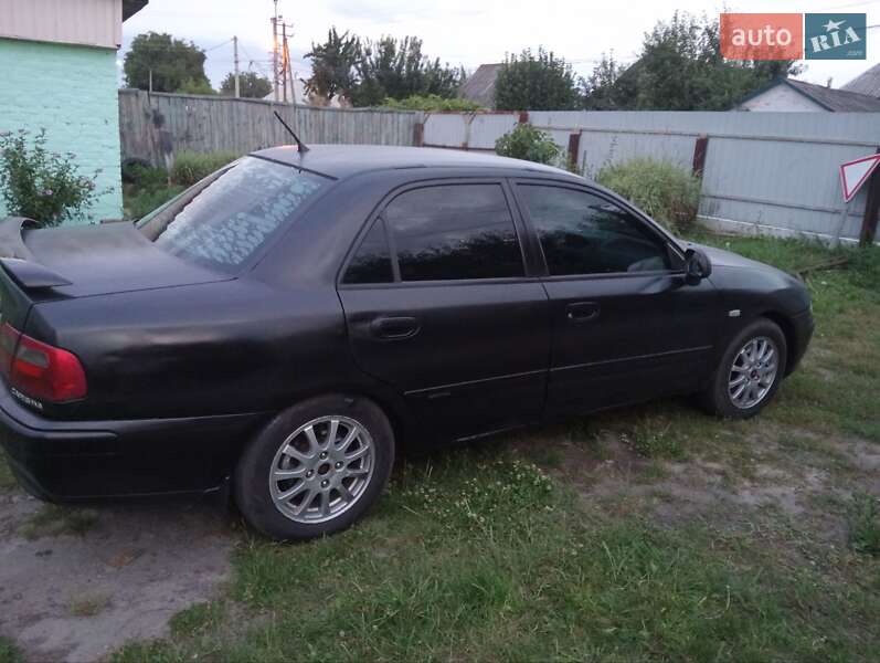 Седан Mitsubishi Carisma 2003 в Буче