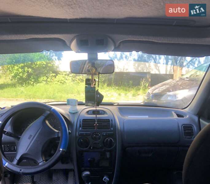 Седан Mitsubishi Carisma 1997 в Староконстантинове