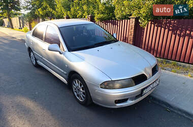 Ліфтбек Mitsubishi Carisma 2003 в Львові