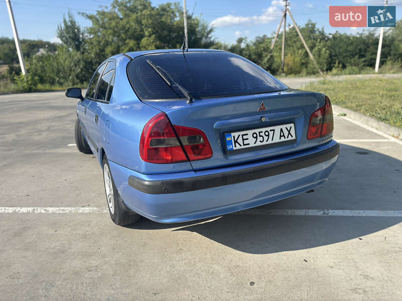 Лифтбек Mitsubishi Carisma 2001 в Синельниково