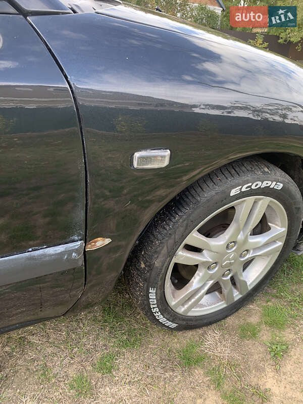 Седан Mitsubishi Carisma 2002 в Ізмаїлі фото 15 Седан Mitsubishi Carisma 2002 в Ізмаїлі