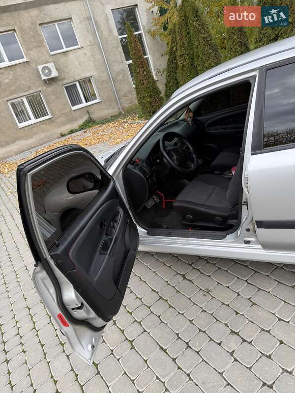 Седан Mitsubishi Carisma 2004 в Ильинцах фото 4 Седан Mitsubishi Carisma 2004 в Ильинцах