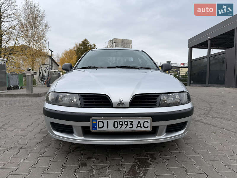 Седан Mitsubishi Carisma 2003 в Яготині