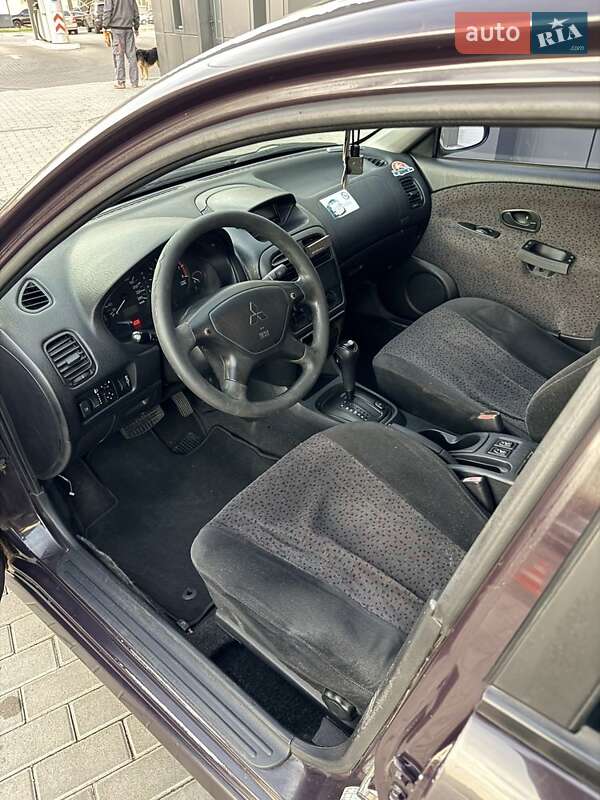Седан Mitsubishi Carisma 2001 в Одессе фото 5 Седан Mitsubishi Carisma 2001 в Одессе