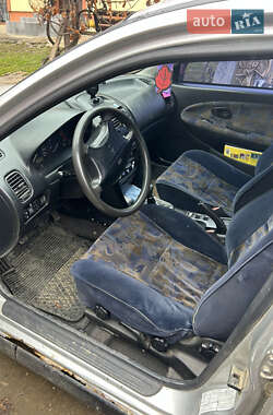 Седан Mitsubishi Carisma 1998 в Коломые