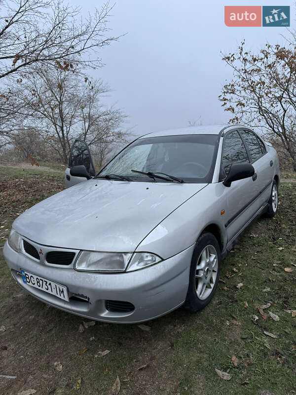 Mitsubishi Carisma 1998