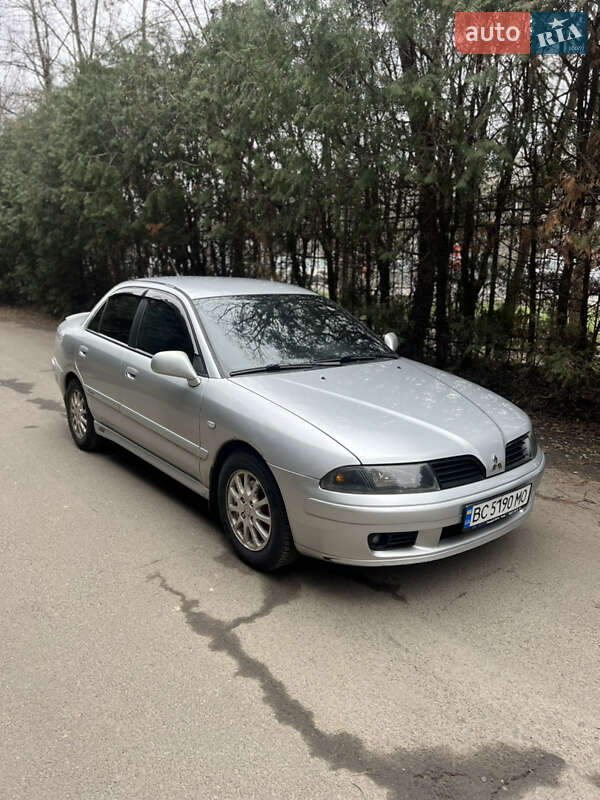Седан Mitsubishi Carisma 2003 в Львове