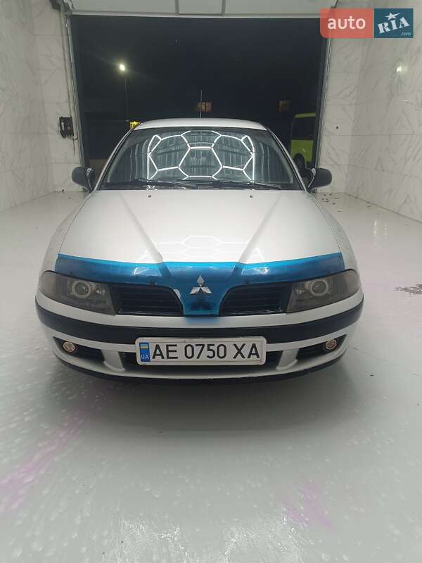 Седан Mitsubishi Carisma 2001 в П'ятихатках