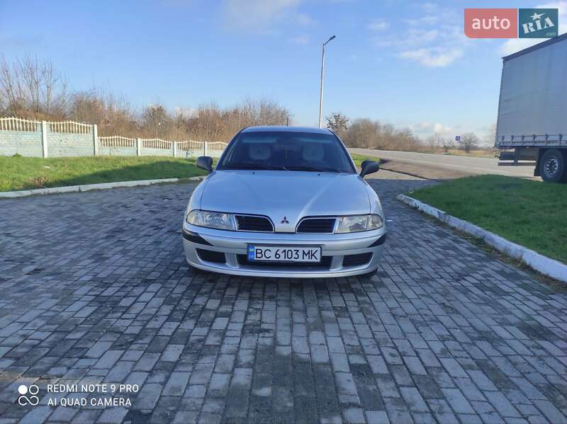 Ліфтбек Mitsubishi Carisma 2001 в Дубні