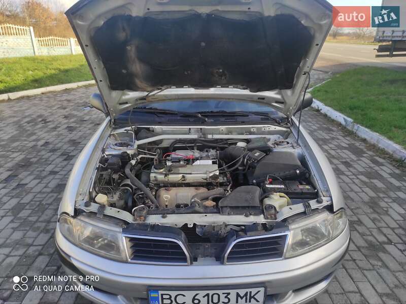 Ліфтбек Mitsubishi Carisma 2001 в Дубні