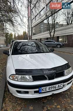 Седан Mitsubishi Carisma 2000 в Киеве