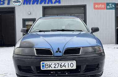Седан Mitsubishi Carisma 2001 в Сарнах