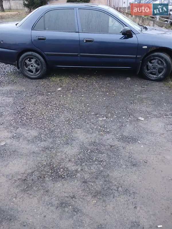 Mitsubishi Carisma 2003