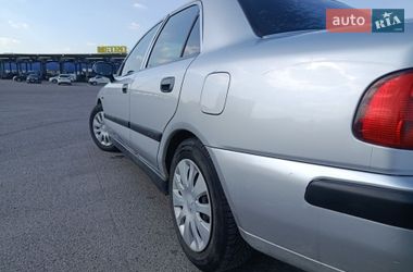 Седан Mitsubishi Carisma 2003 в Львові