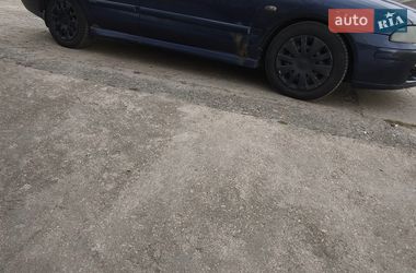 Седан Mitsubishi Carisma 2004 в Киеве