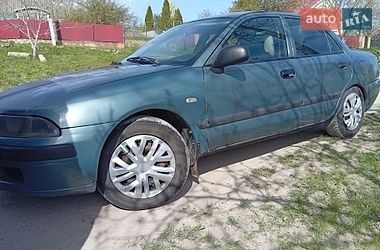 Седан Mitsubishi Carisma 2002 в Бурині