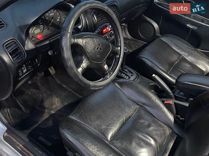 Mitsubishi Carisma 2001 VIN XMCLRDA2A2F000254 фото оголошення 9 з 42