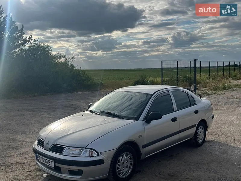 Mitsubishi Carisma 2000