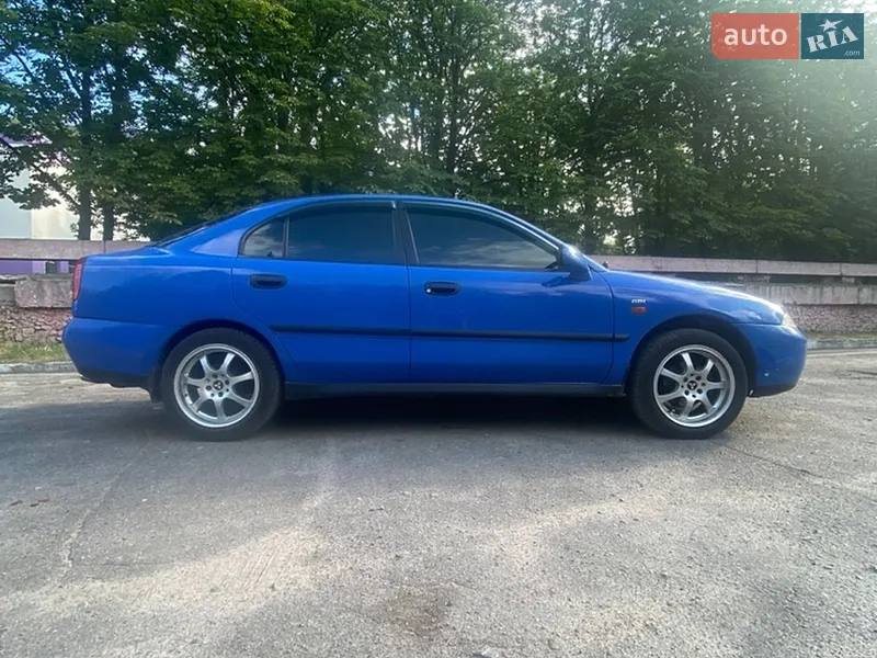 Mitsubishi Carisma 1999