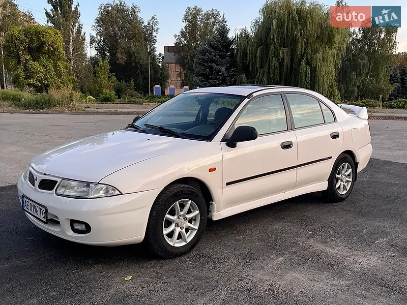 Mitsubishi Carisma 1996