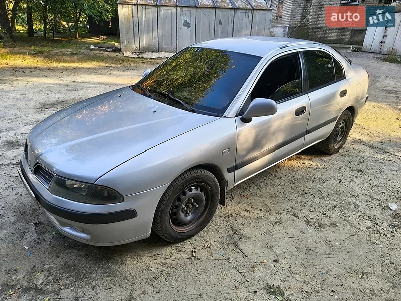 Mitsubishi Carisma 2003