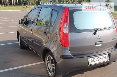 Хэтчбек Mitsubishi Colt 2006 в 