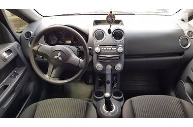 Седан Mitsubishi Colt 2007 в Днепре