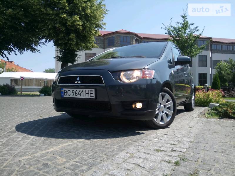 Хэтчбек Mitsubishi Colt 2011 в Стрые