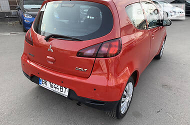 Хетчбек Mitsubishi Colt 2008 в  фото 8 Хетчбек Mitsubishi Colt 2008 в