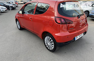 Хетчбек Mitsubishi Colt 2008 в  фото 5 Хетчбек Mitsubishi Colt 2008 в