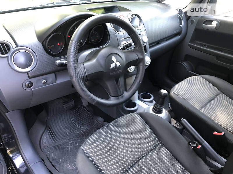 Хэтчбек Mitsubishi Colt 2008 в Сумах