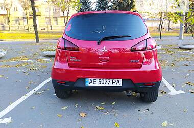 Хэтчбек Mitsubishi Colt 2009 в 
