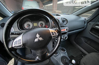 Купе Mitsubishi Colt 2010 в 