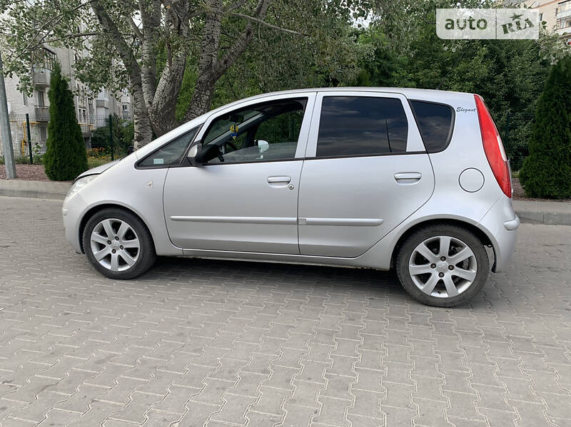Хэтчбек Mitsubishi Colt 2007 в Житомире