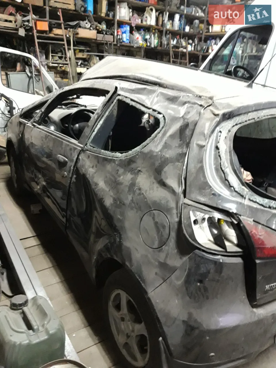 2010 Mitsubishi Colt - мініатюра 12