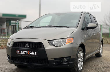Хэтчбек Mitsubishi Colt 2010 в 