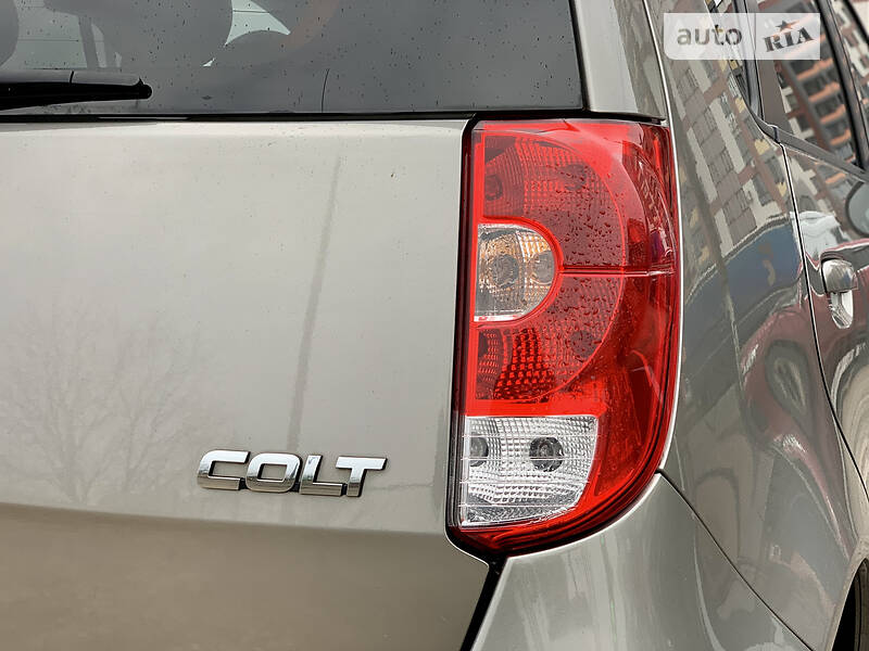 Хэтчбек Mitsubishi Colt 2010 в Тернополе