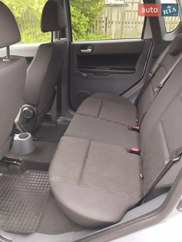 Хэтчбек Mitsubishi Colt 2012 в 