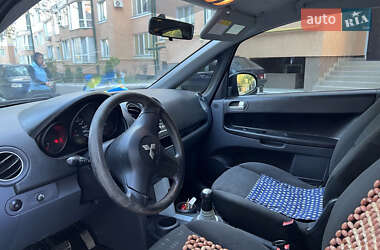 Хэтчбек Mitsubishi Colt 2007 в 