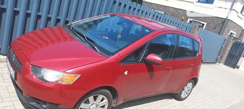 Хэтчбек Mitsubishi Colt 2009 в Обухове