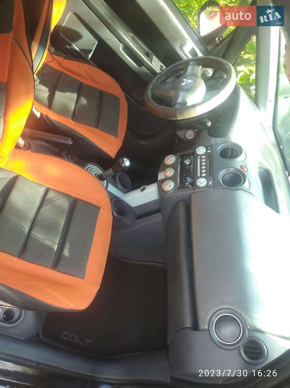 Хэтчбек Mitsubishi Colt 2006 в Житомире